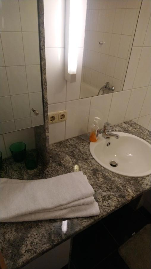 Gasthaus Krone Ubersaxen Εξωτερικό φωτογραφία